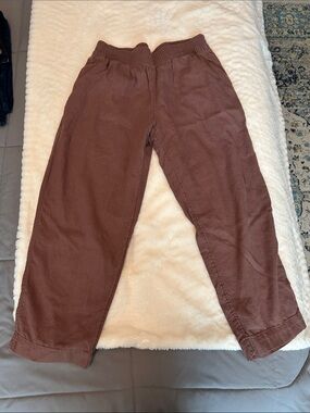 Old Navy Elastic Waist Chino Pants in Mauve